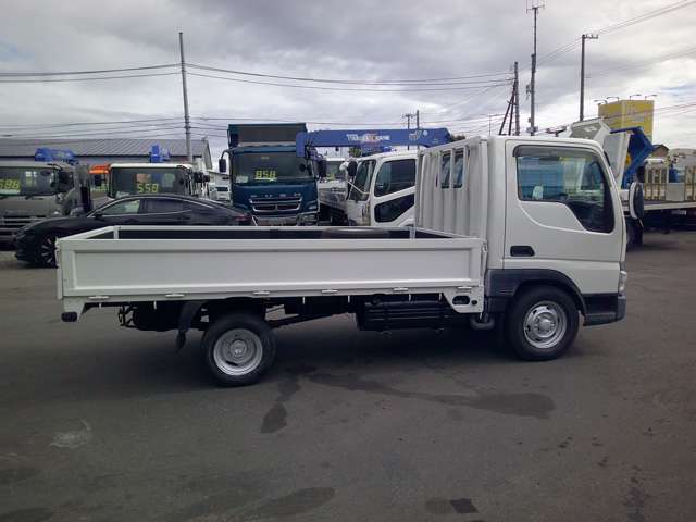Mazda Titan Dash 8