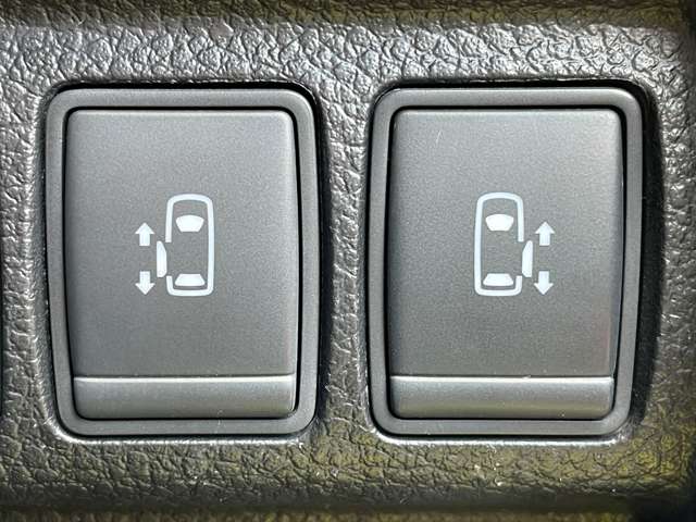 Nissan Elgrand 6