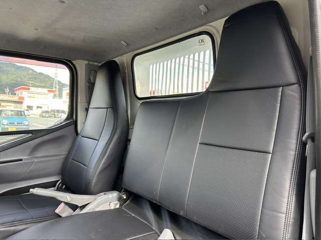 Mitsubishi Fuso Canter 12