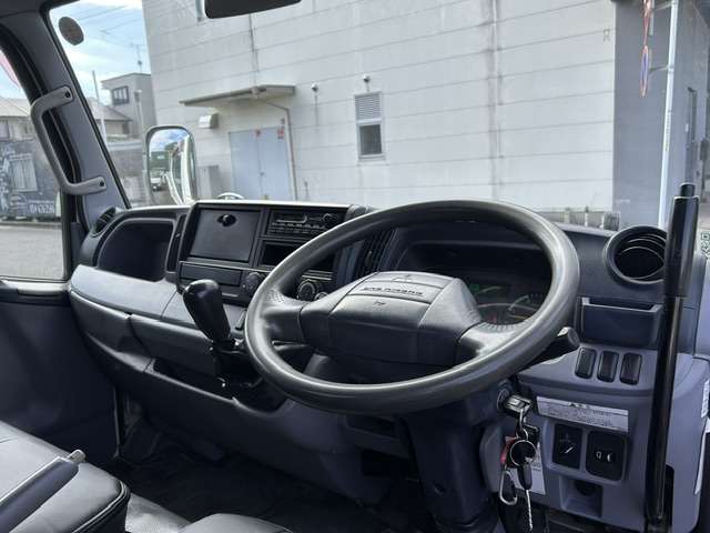 Mitsubishi Fuso Canter 9