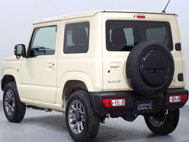 Suzuki Jimny 12