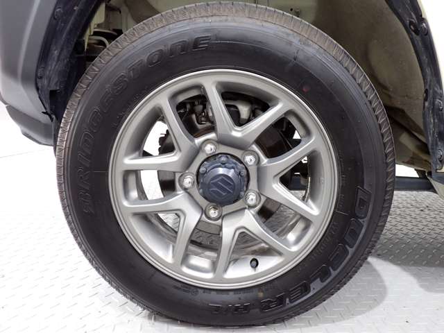 Suzuki Jimny 5