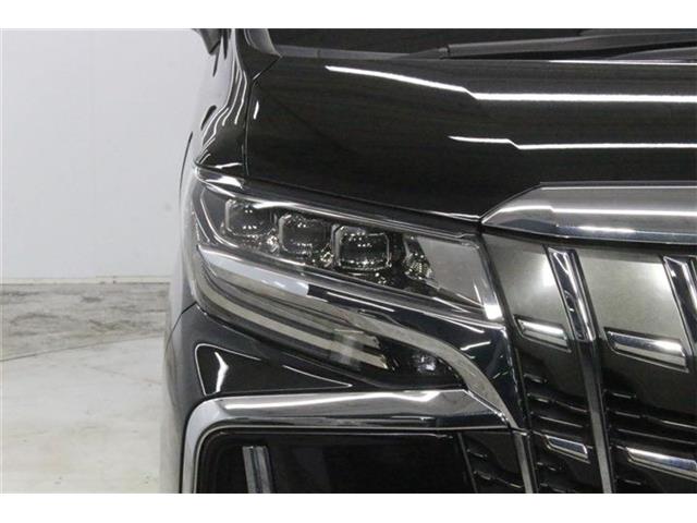 Toyota Alphard 13