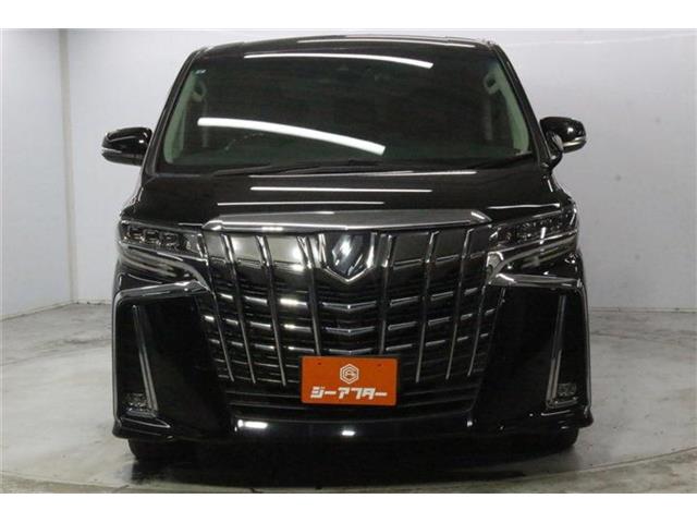Toyota Alphard 4