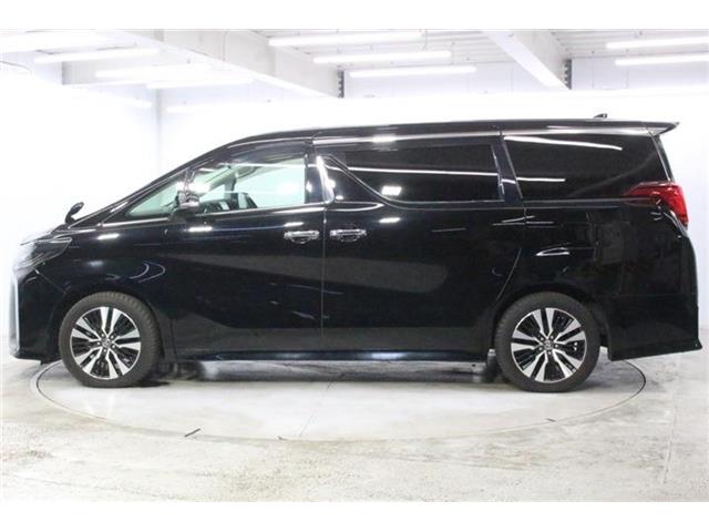 Toyota Alphard 9