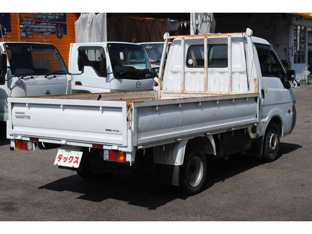 Nissan Vanette Truck 8