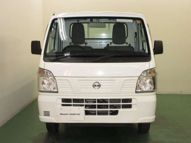 Nissan NT100 Clipper 2