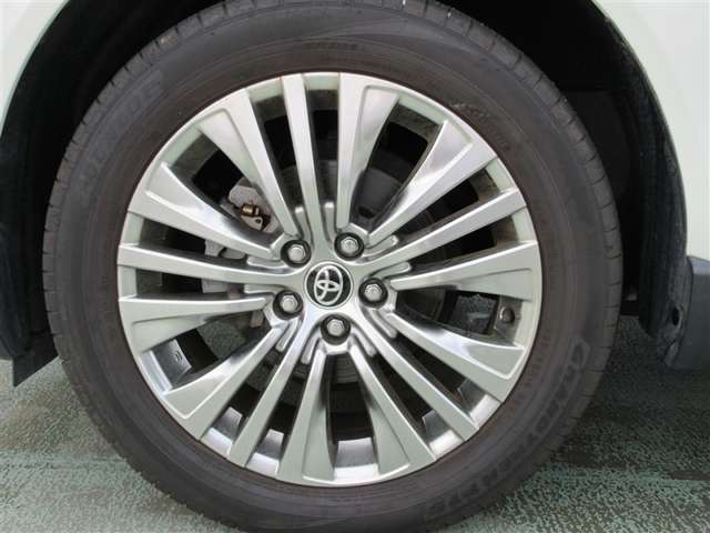 Toyota Harrier 8