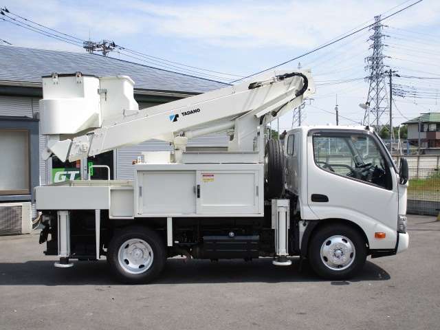 Hino Dutro 5