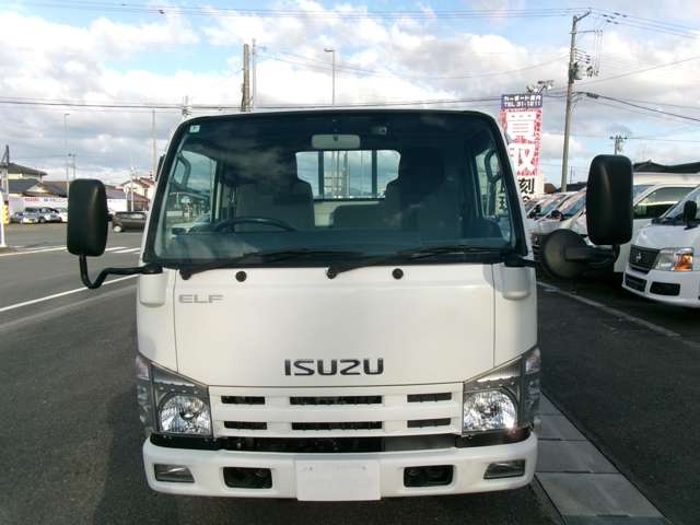 Isuzu Elf 2