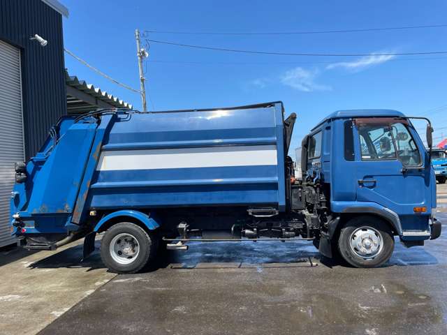 UD Trucks Condor 4