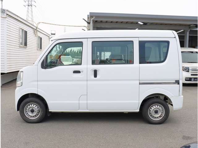 Mitsubishi Minicab Van 7
