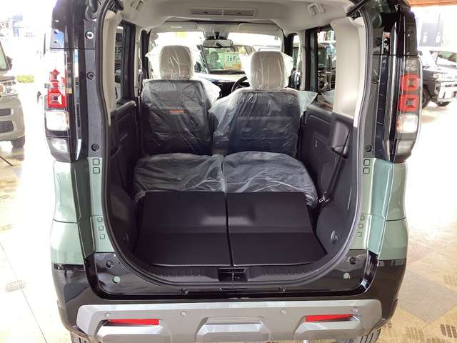 Mitsubishi Delica Mini 8
