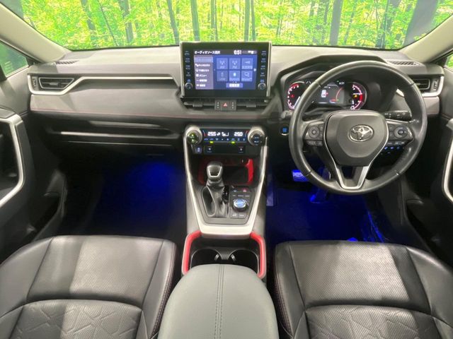 Toyota RAV4 2