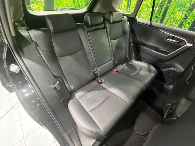 Toyota RAV4 9
