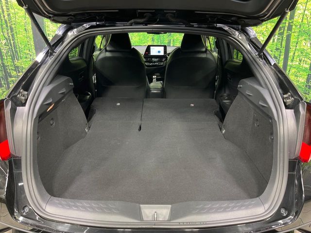 Toyota C-HR 10