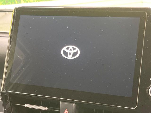 Toyota Noah 3