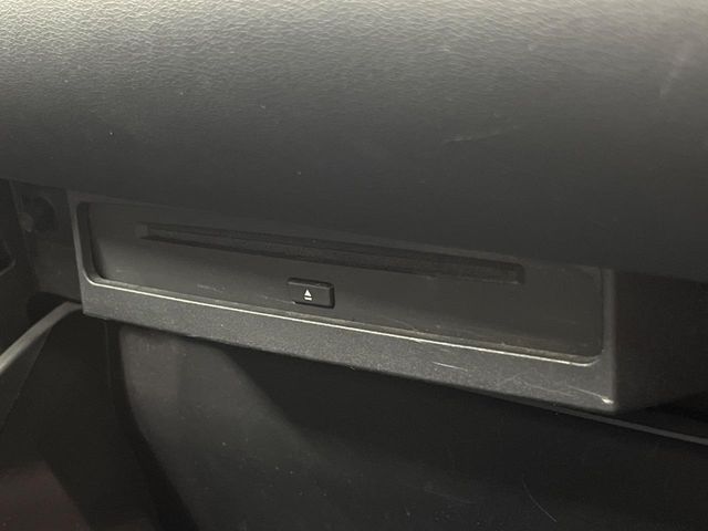 Toyota Noah 5