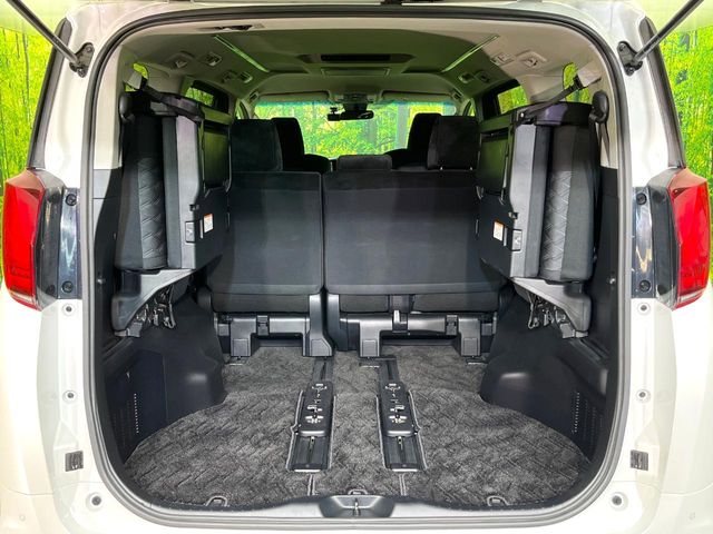 Toyota Alphard 11