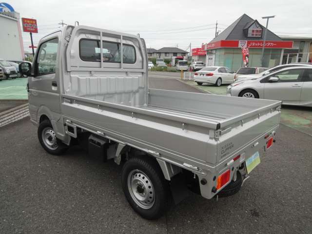 Nissan Clipper Truck 5