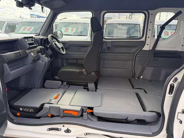 Honda N-VAN 12