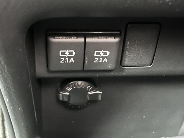 Toyota Noah 12
