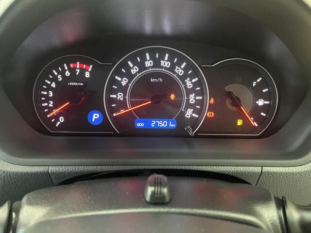Toyota Noah 4