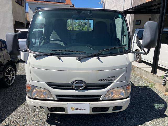 Hino Dutro 3