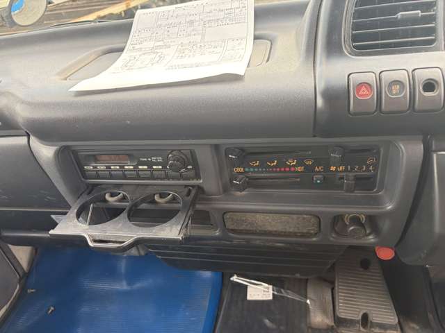 Isuzu Elf 10