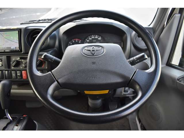 Toyota Dyna 6