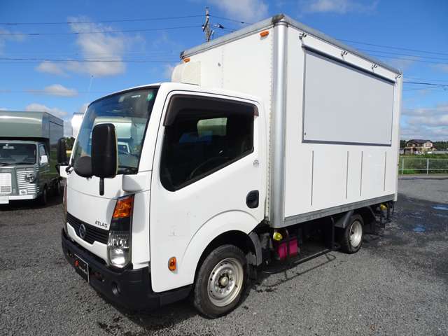 Nissan Atlas 2