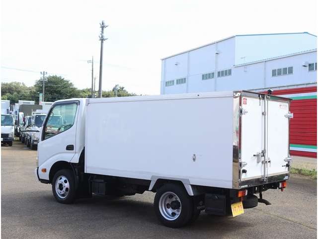 Toyota Dyna 11