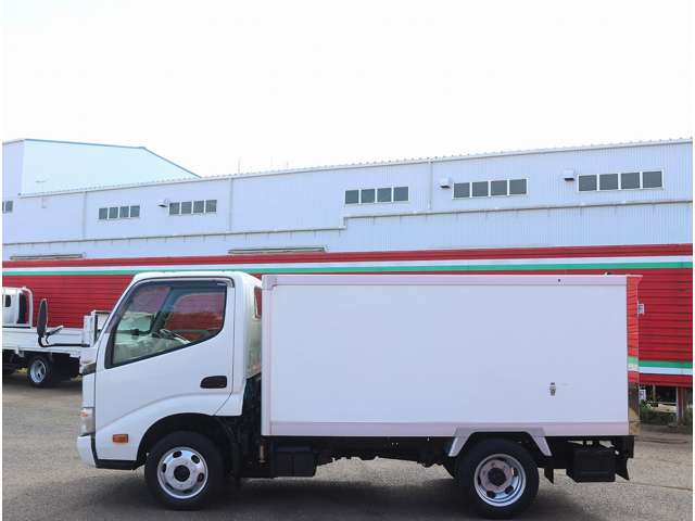 Toyota Dyna 12