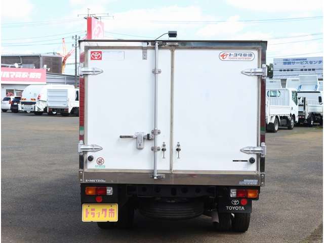 Toyota Dyna 10