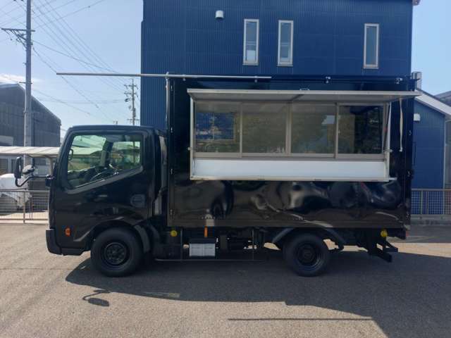 Nissan Atlas 10