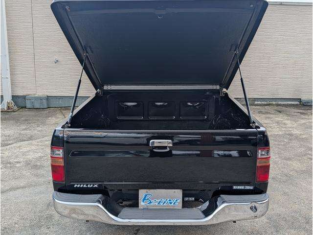 Toyota Hilux 12