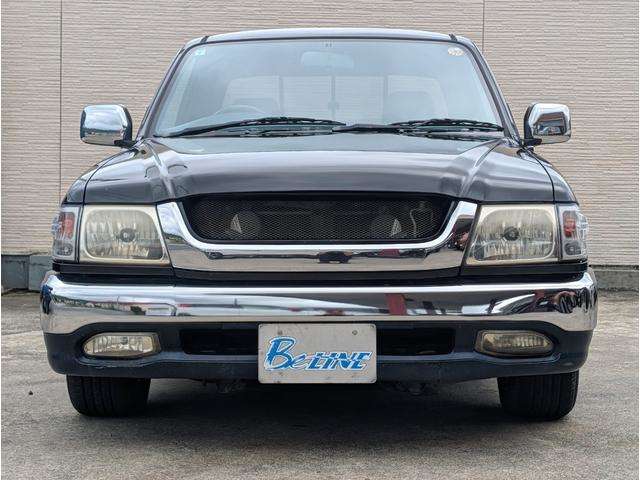Toyota Hilux 2