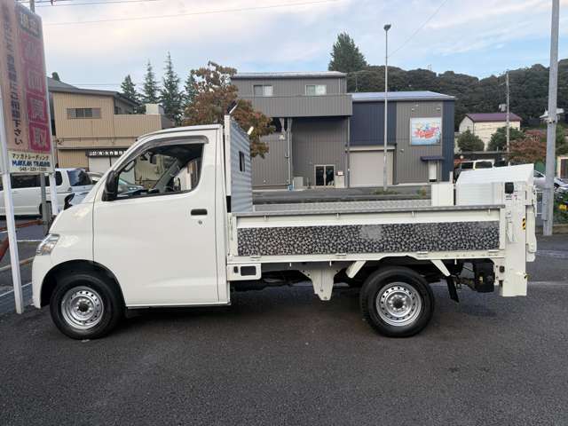 Toyota Town Ace Truck 12