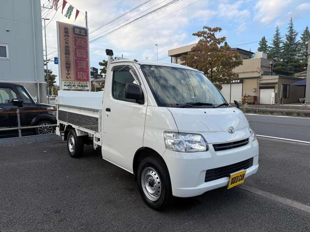 Toyota Town Ace Truck 6