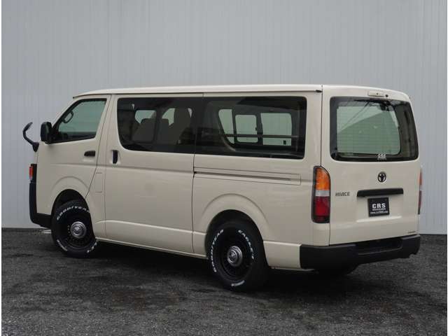 Toyota Hiace Van 6