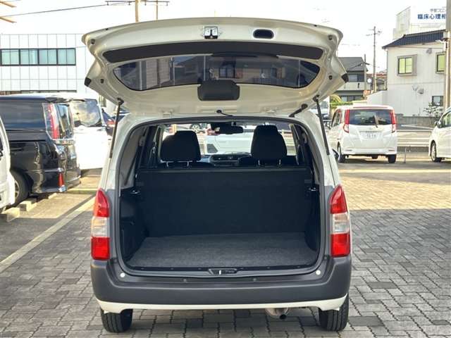Toyota Probox Van 10