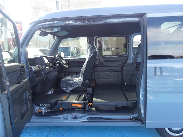 Honda N-VAN 11