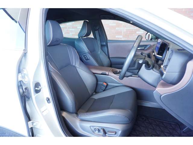 Toyota Crown Crossover 11