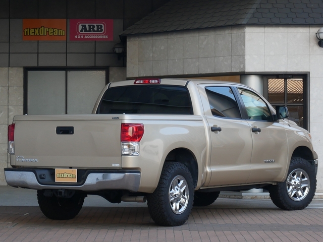 Toyota Tundra 3