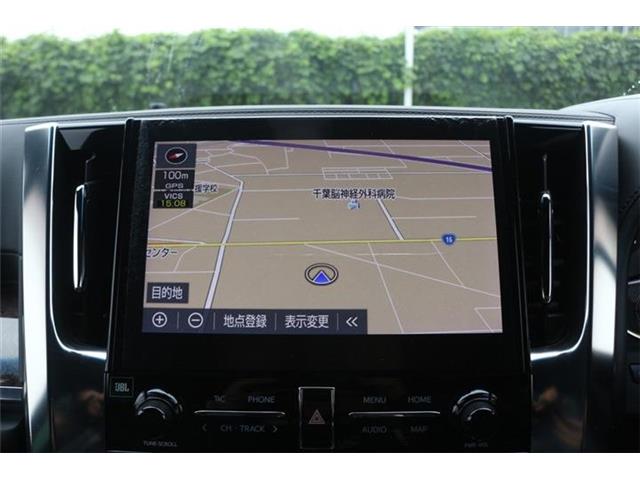 Toyota Alphard 4