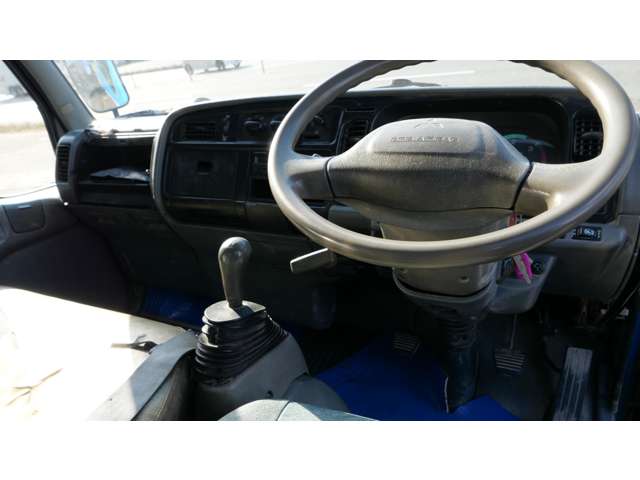 Mitsubishi Fuso Canter 11