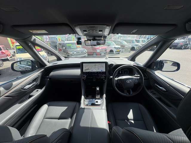 Toyota Alphard 3