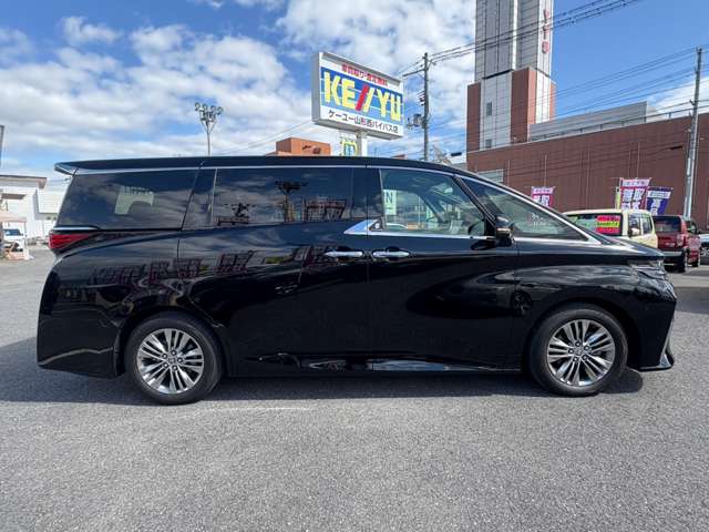 Toyota Alphard 9