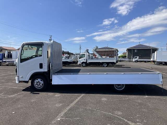 Isuzu Elf 11