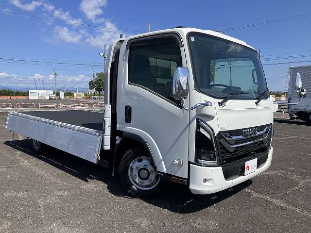 Isuzu Elf 10